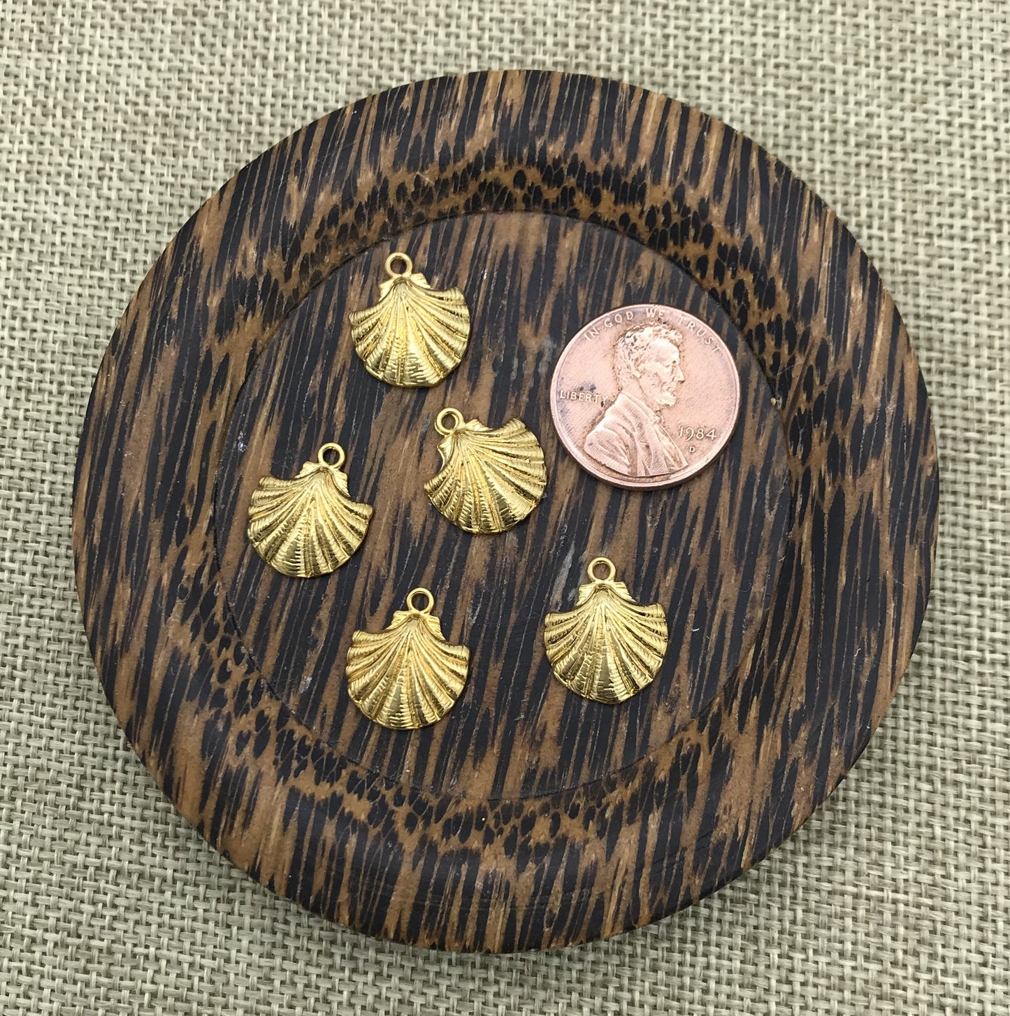 Gold Scallop Charm