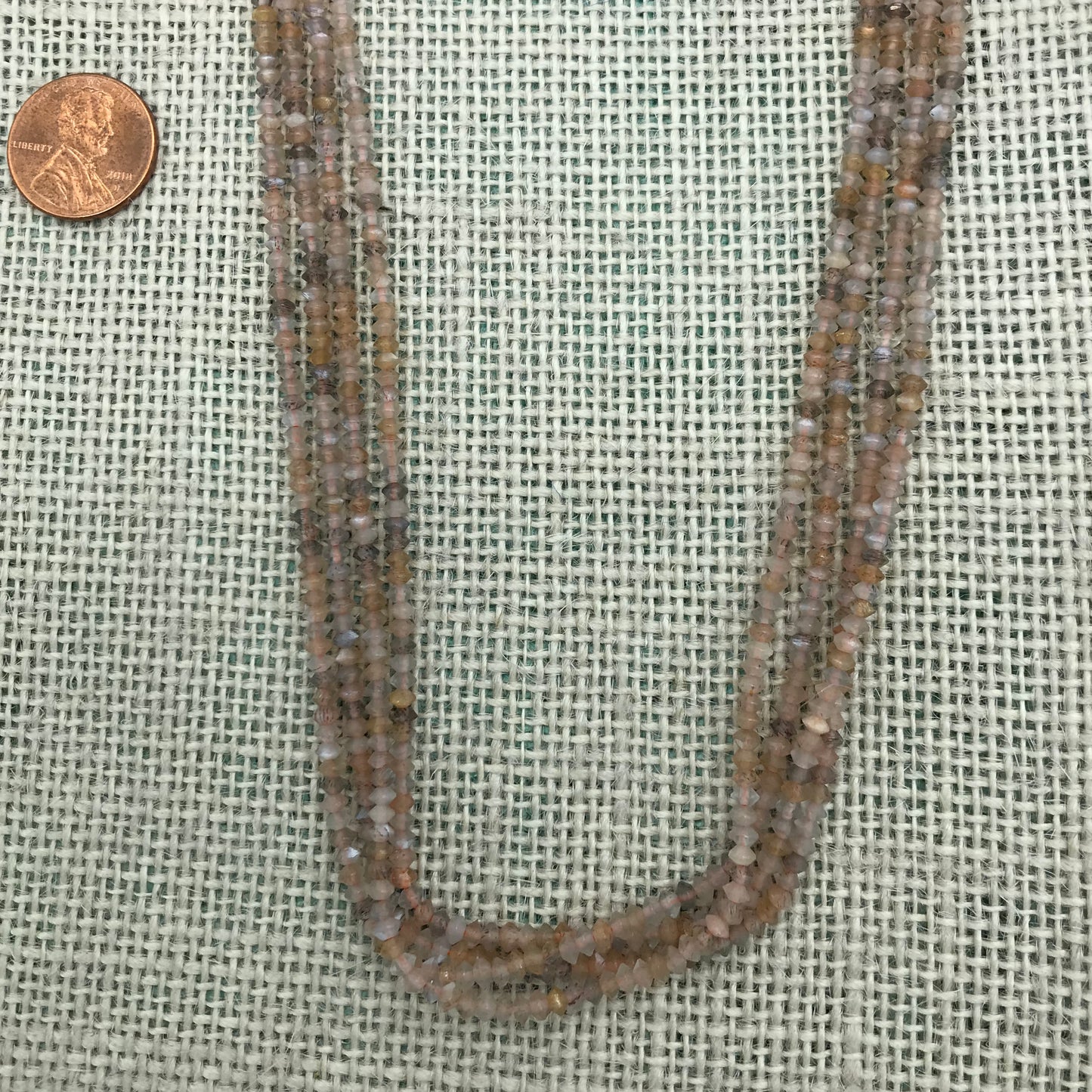 Stones 2x3mm