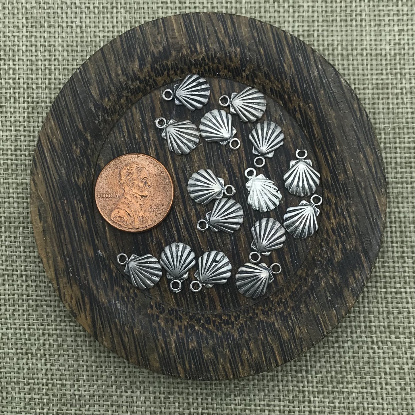Small Sterling Clamshell Charm