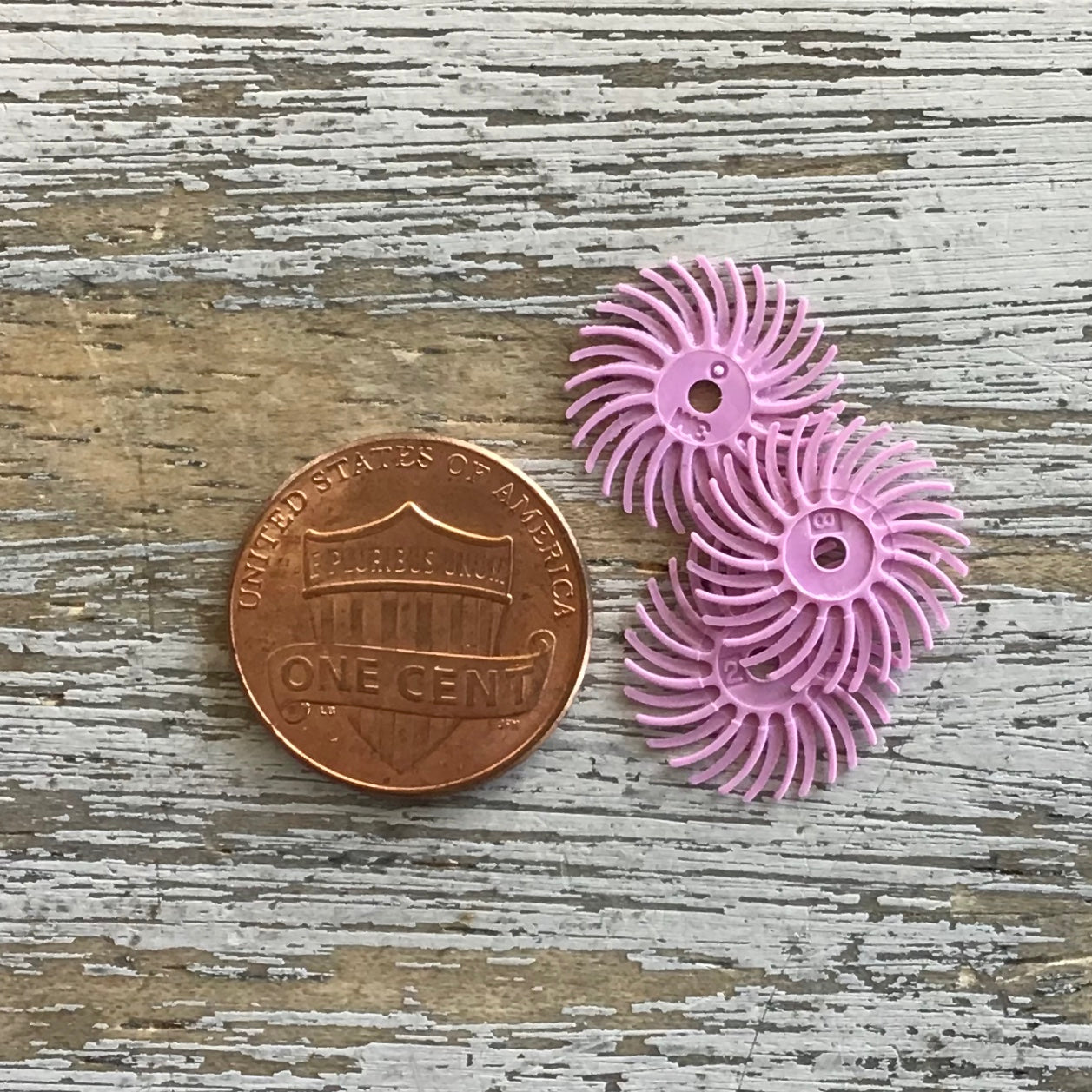 Radial Bristle Wheel Pink Pumice 3ct