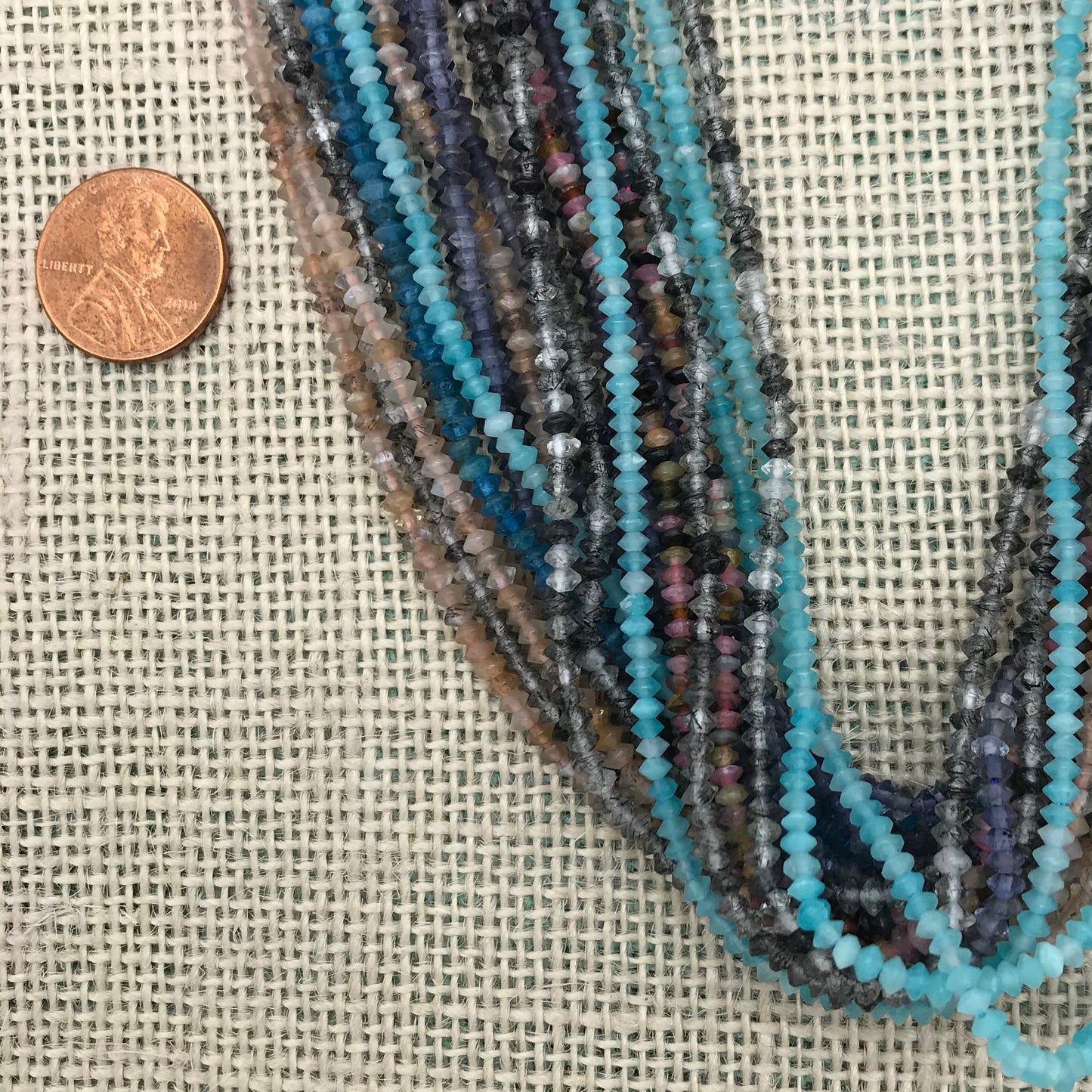 Stones 2x3mm